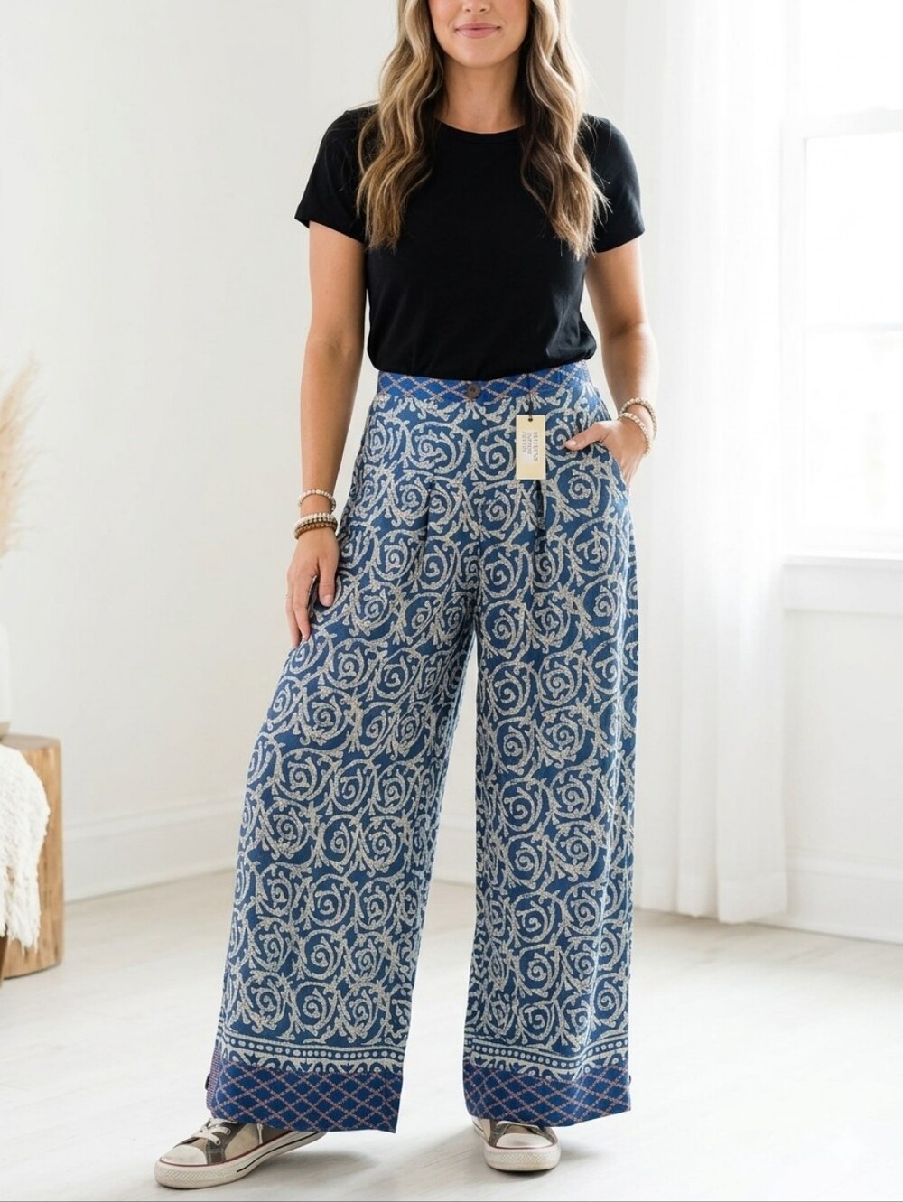 NWT Jaded Gypsy Blue and Cream Patterned Wide Leg Pants Sz Sm/Med